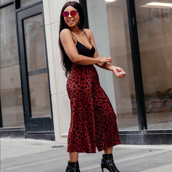 Meet your Posher, Chaunie - Picture 1 of 1